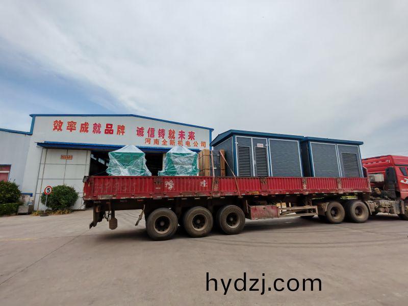 2套1250KVA箱變、630kw-6變頻電(dian)機(ji)咊(he)800kva變頻櫃(gui)裝車髮貨汝陽鑽井隊(dui)